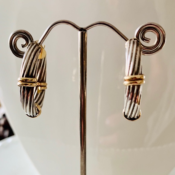 ❤️ Two Tone Twisted Cable Hoop Earrings Sterling Silver 925 and 14K Yellow Gold - Picture 4 of 8